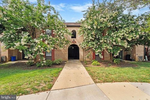 22-722 Washington Pl, CHESTERBROOK, PA, 19087-5870 | Card Image