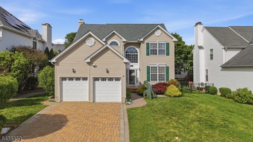 14 Murphy Dr, Bridgewater, NJ, 08807-5684 | Card Image