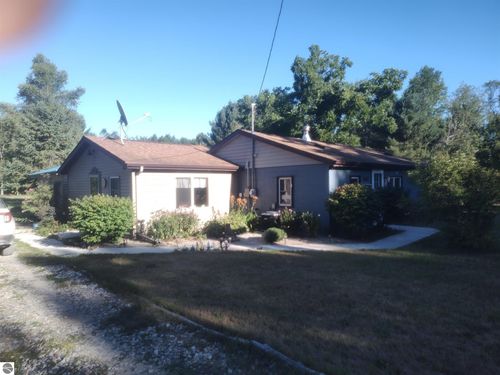 1831 Kitchen Rd, Whittemore, MI, 48770-9704 | Card Image