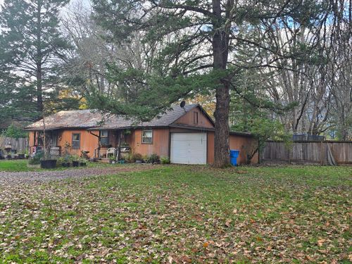 228 W River St, Cave Junction, OR, 97523-9509 | Card Image