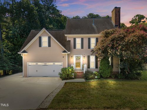 1901 Longwood Dr, Raleigh, NC, 27612-2811 | Card Image