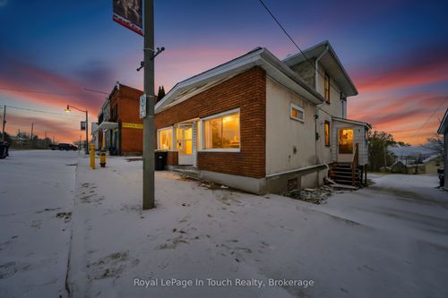 a-7 Robert St W, Penetanguishene, ON, L9M1T9 | Card Image