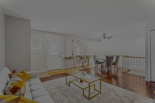 8582 134th St W, Apple Valley, MN, 55124-7227 | Card Image