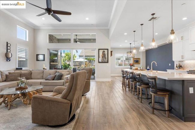 2939 Valencia St, House other with 4 bedrooms, 3 bathrooms and 2 parking in Lodi CA | Image 15