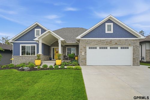 2211 Big Timber Rd, Lincoln, NE, 68520-1139 | Card Image