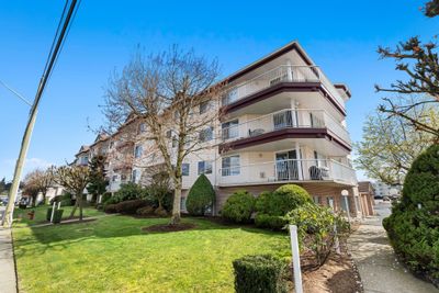 303 - 2450 Church St, Condo with 2 bedrooms, 2 bathrooms and 1 parking in Abbotsford BC | Image 1