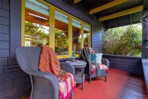 1319 Point St, Victoria, BC, V8S1A4 | Card Image