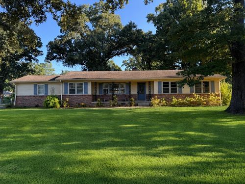 608 Bragg Cir, Tullahoma, TN, 37388-2918 | Card Image