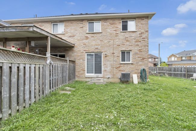 19 Rednor Dr, House attached with 4 bedrooms, 4 bathrooms and 4 parking in Brampton ON | Image 41