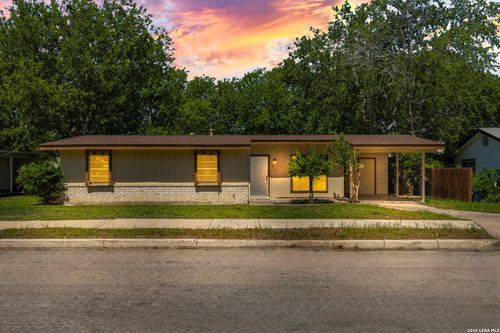 4863 Castle Shield, San Antonio, TX, 78218-4016 | Card Image