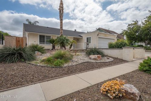 3978 Blackwood St, Newbury Park, CA, 91320-4902 | Card Image