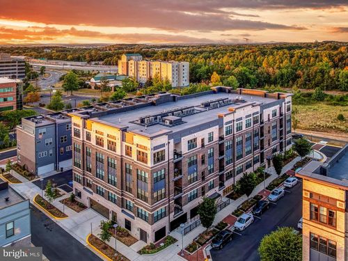 unit-201-2320 Field Point Rd, HERNDON, VA, 20171-5430 | Card Image