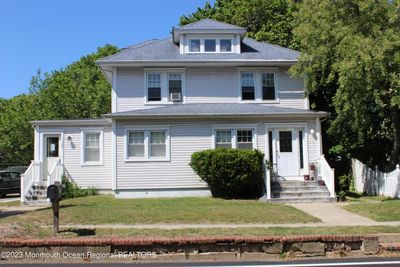 724 W Bay Avenue, House other with 4 bedrooms, 3 bathrooms and null parking in Barnegat NJ | Image 1