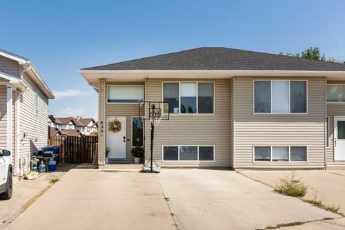 839 Blackfoot Terr W, Lethbridge, AB, T1K7Y7 | Card Image
