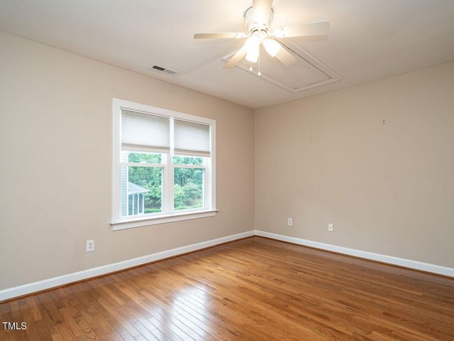 025-1280x960-primary-bath | Image 25