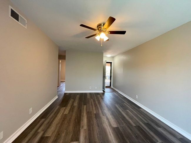 Living Room | Image 5
