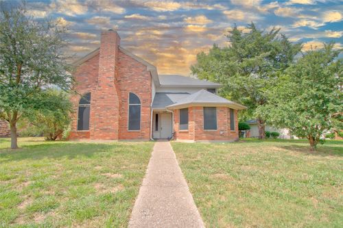 1109 Harvest Hill Ln, Lancaster, TX, 75146-1385 | Card Image
