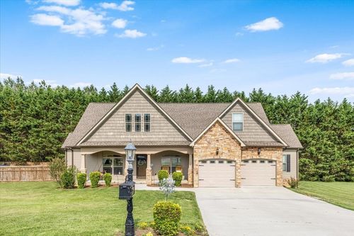 55 E Acorn Dr, Rock Spring, GA, 30739-4147 | Card Image
