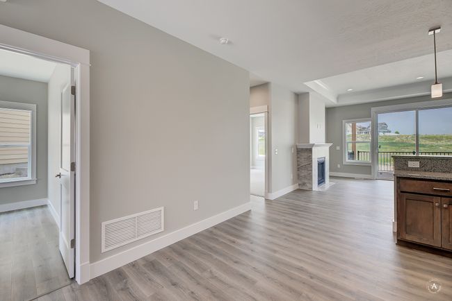 2958 Vista View Ave, Condo with 3 bedrooms, 2 bathrooms and null parking in Helena MT | Image 6