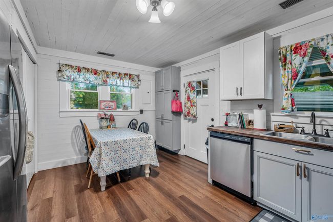 302 Nebraska Ave, House other with 3 bedrooms, 2 bathrooms and null parking in Stevenson AL | Image 25