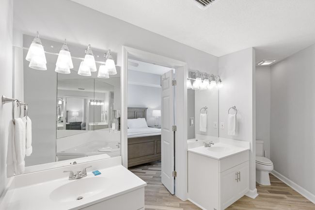 Master Dual Vanity | Image 26