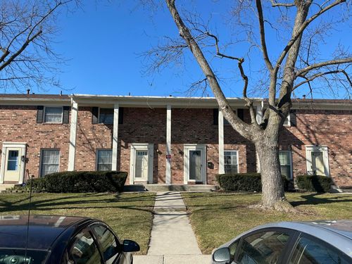 21c-129 Beacon Run W, Columbus, OH, 43228-1556 | Card Image