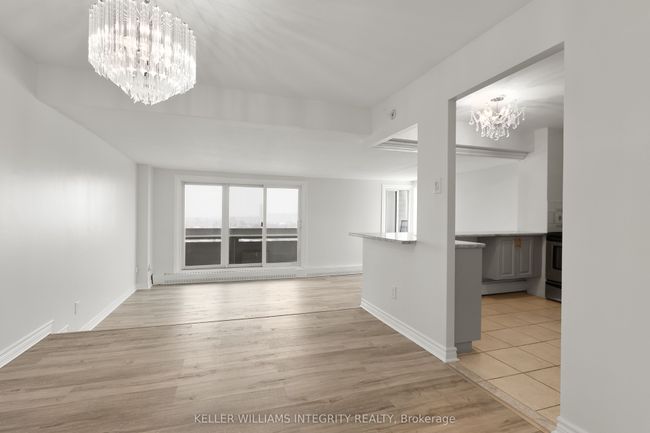 1603 - 1081 Ambleside Drive, Condo with 2 bedrooms, 1 bathrooms and null parking in Woodroffe ON | Image 8