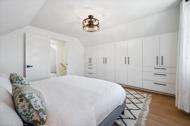 272 E 35 Th St, House other with 4 bedrooms, 2 bathrooms and 3 parking in Hamilton ON | Image 18