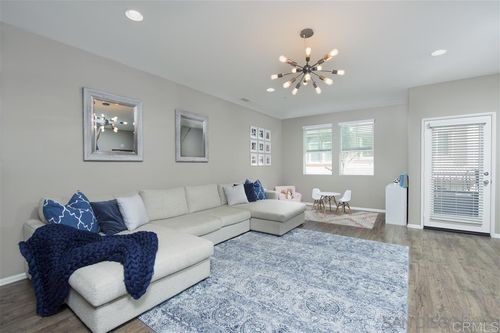 477 Prosperity Dr, San Marcos, CA, 92069-2074 | Card Image