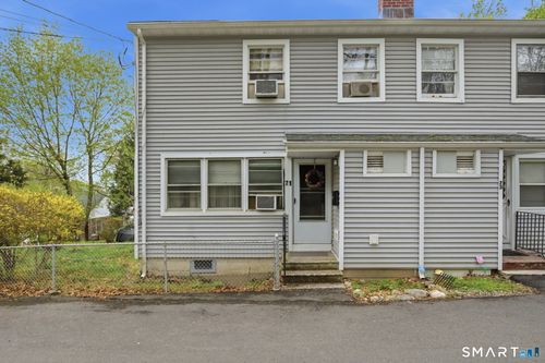71 Cupheag Cres, Stratford, CT, 06614-2907 | Card Image