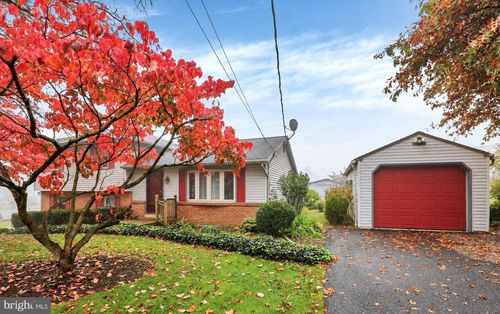 3270 Horizon Dr, LANCASTER, PA, 17601-1216 | Card Image