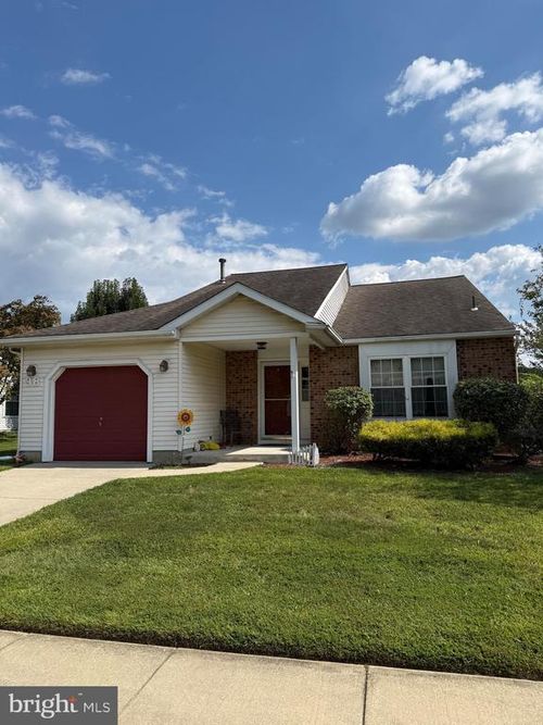 38 Pinecrest Dr, DEPTFORD, NJ, 08096-6737 | Card Image