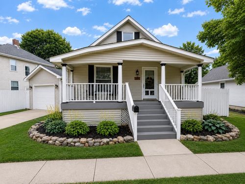 803 W Washington St, OREGON, IL, 61061-1521 | Card Image