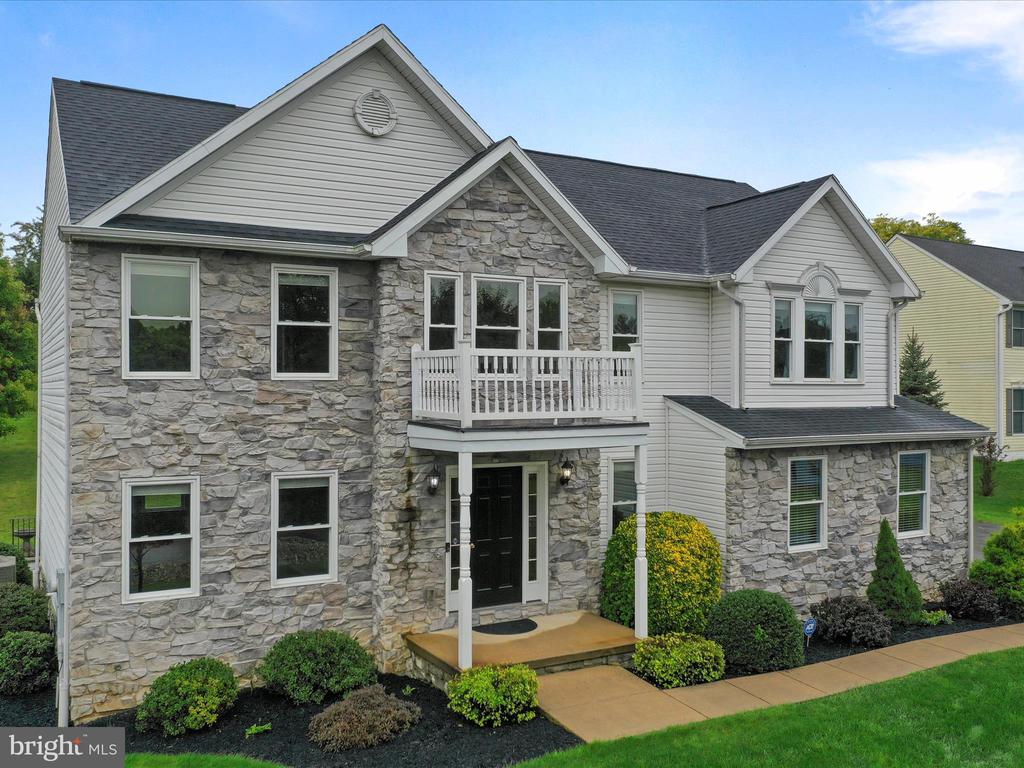 Pinnacle Dr, Bunker Hill, WV 25413