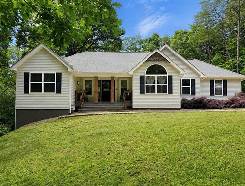 227 Clarkesville Heights Dr, Clarkesville, GA, 30523-7311 | Card Image