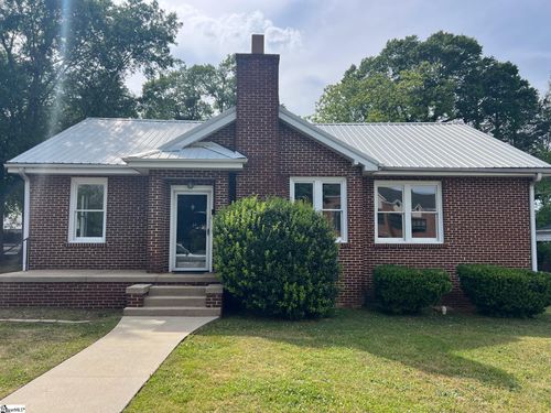 101 Ballenger Ave, Greer, SC, 29650-1901 | Card Image