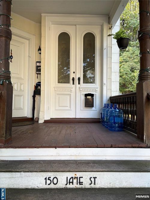 150 Jane St, Englewood, NJ, 07631-1634 | Card Image