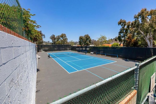 677 Summer View Cir, Townhouse with 2 bedrooms, 3 bathrooms and 2 parking in Encinitas CA | Image 43