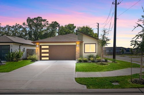 12902 Wempe Way, Houston, TX, 77047-2229 | Card Image