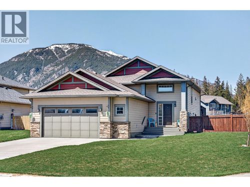 2309 Falcon Court, Sparwood, BC, V0B2G2 | Card Image