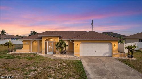 919 Ne 18th Terrace, Cape Coral, FL, 33909 | Card Image