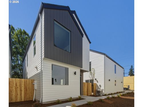 6178 Ne Stanton St, Portland, OR, 97213-3973 | Card Image