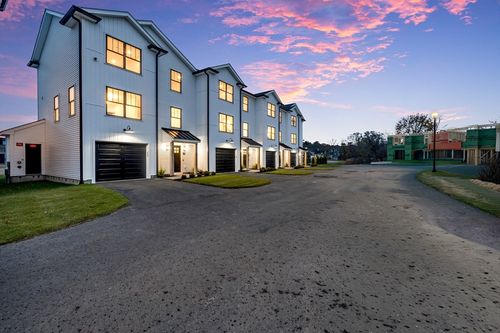 14-32 Birch Brook Rd, Lynn, MA, 01905-3069 | Card Image