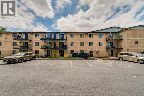 207-3355 Sandwich St, Windsor, ON, N9C1B2 | Card Image