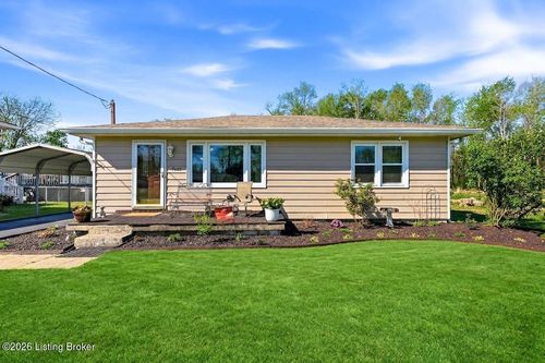 9602 W Manslick Rd, Louisville, KY, 40272-2226 | Card Image