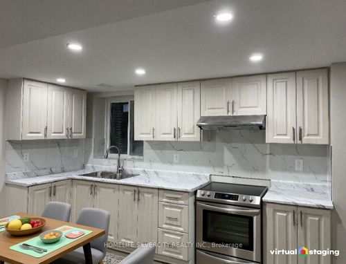 7 Mandarin Cres, Brampton, ON, L6S2S2 | Card Image