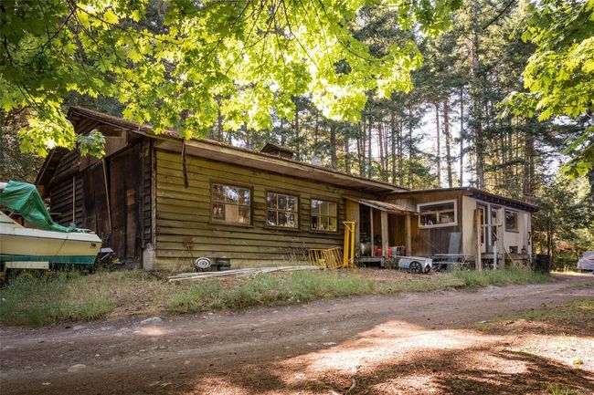 207 Welbury Dr, House other with 3 bedrooms, 2 bathrooms and 10 parking in Salt Spring Island BC | Image 21