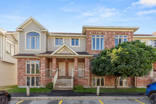 7-325 Elite Pvt, Ottawa, ON, K2J0A4 | Card Image