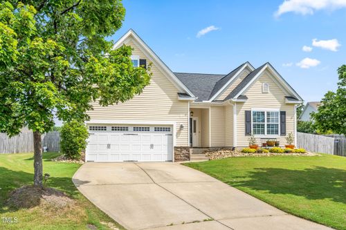 1400 Manley Ct, Fuquay Varina, NC, 27526-5531 | Card Image
