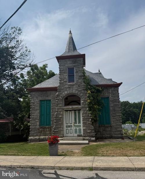201 Main St, DELTA, PA, 17314-8954 | Card Image